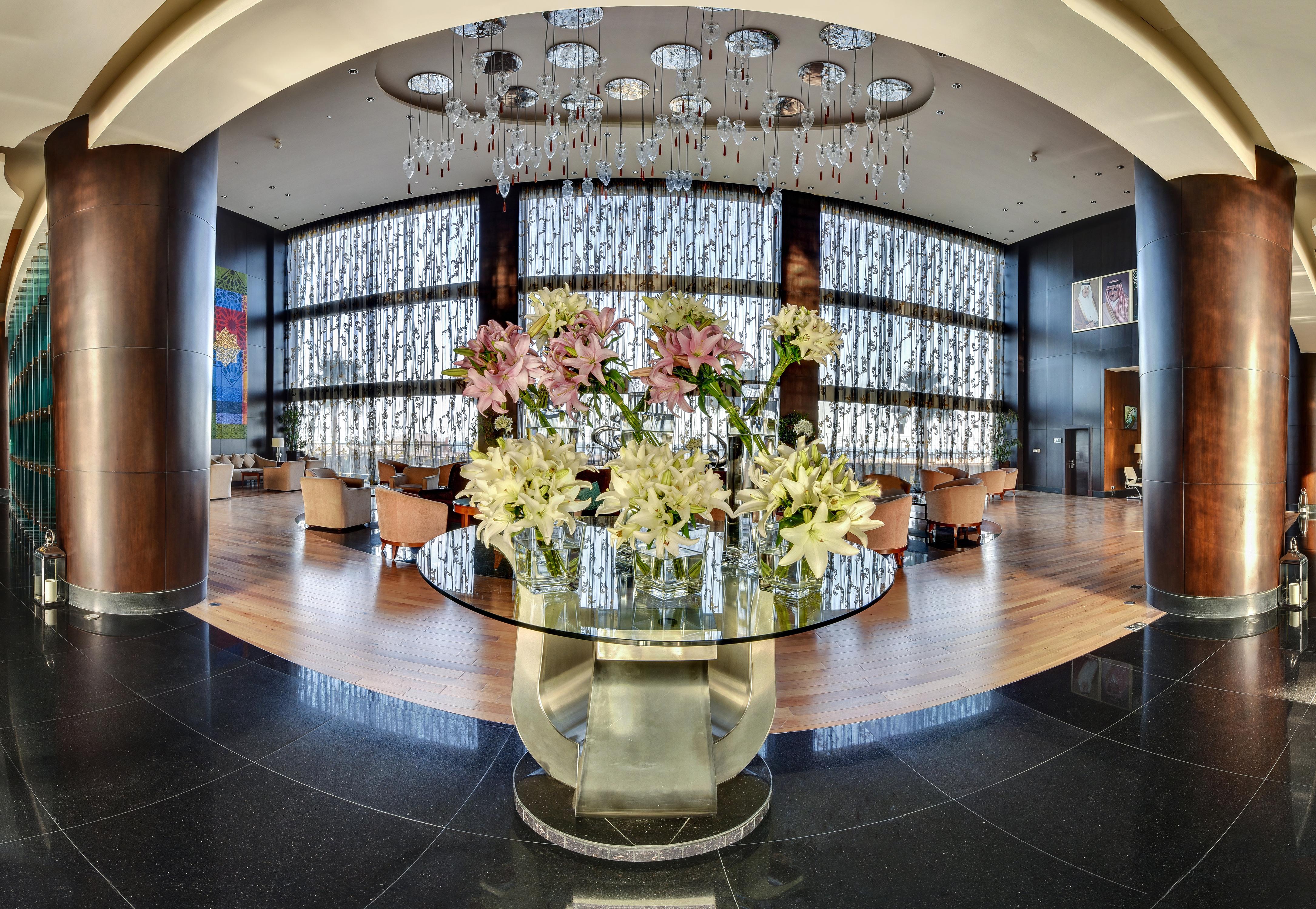 Sofitel Al Khobar The Corniche Hotel Exterior photo The lobby of the hotel