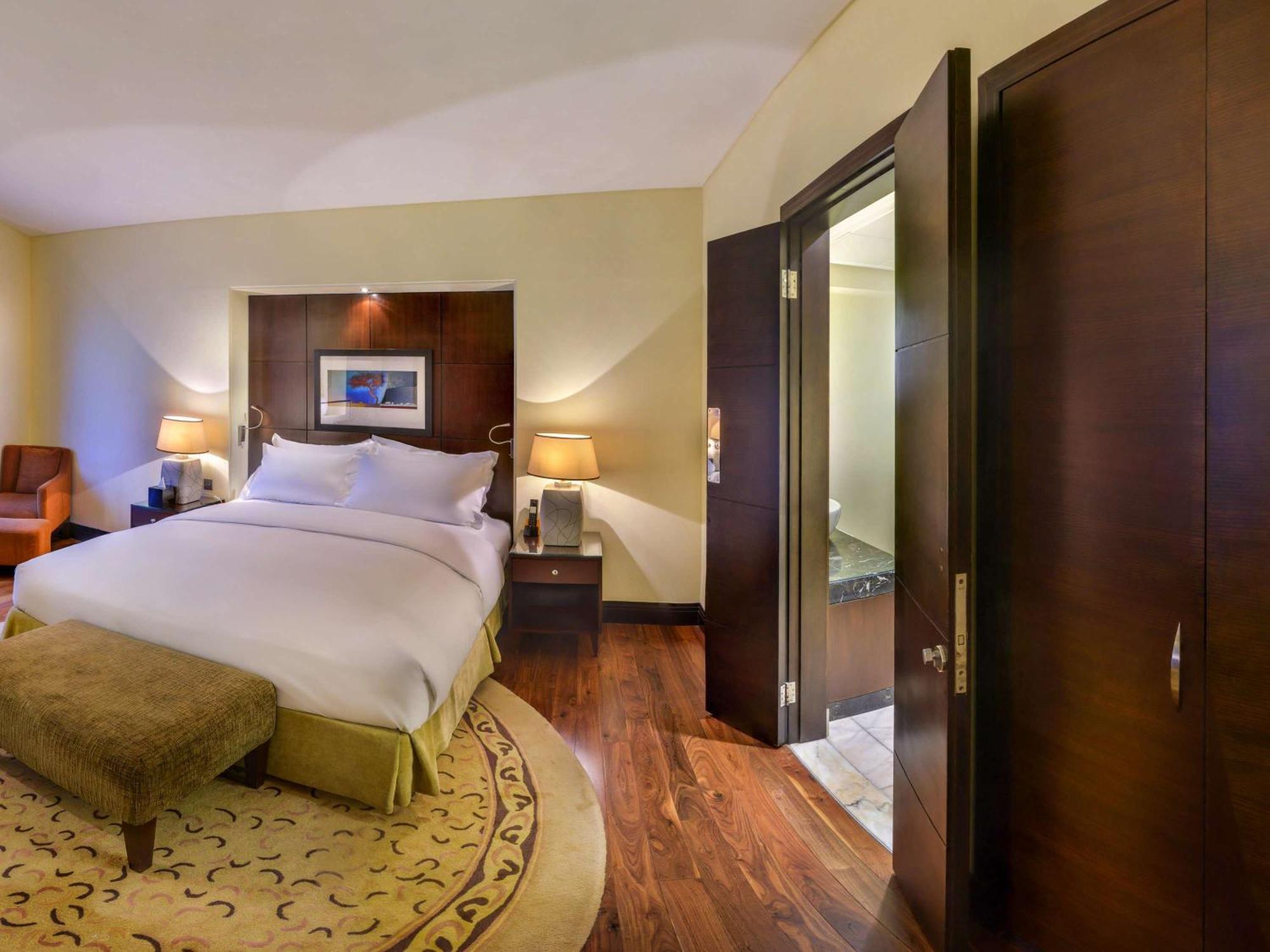 Sofitel Al Khobar The Corniche Hotel Exterior photo